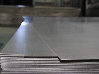 Titanium plates/sheets